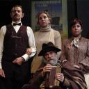 Image Gris de ausencia y el acompañamiento. Teatro en Colunga