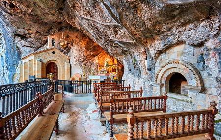 Santa Cueva en Covadonga