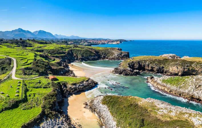 Go to Image Beach of Cue, Antilles or Canals