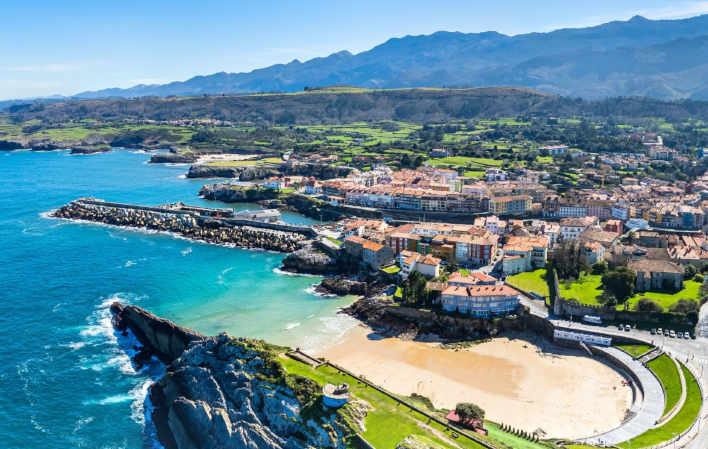 Go to Image Sablon Beach