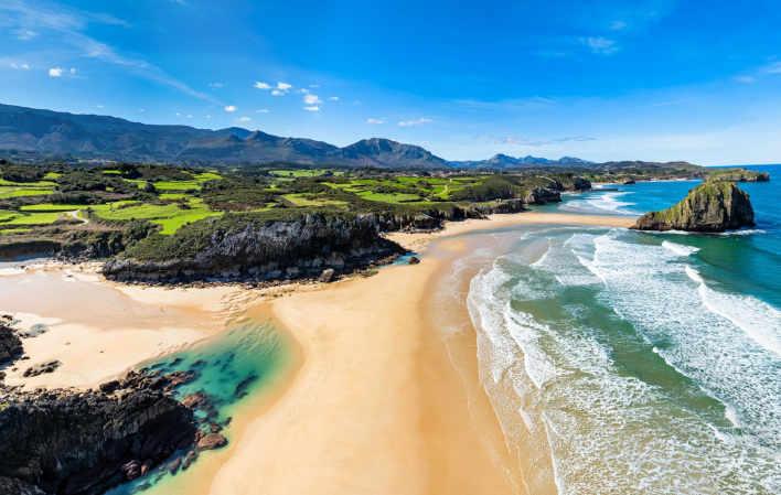 Aller à Image Plage de San Martín ou Portiellu