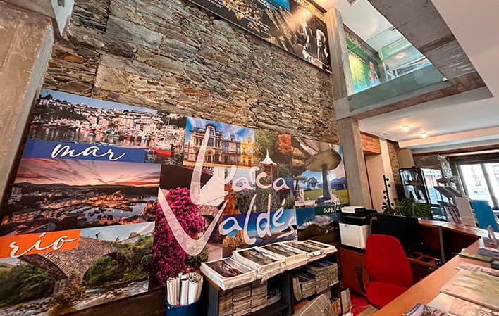 Ir a Imagen Oficina Municipal de Turismo de Luarca-Valdés