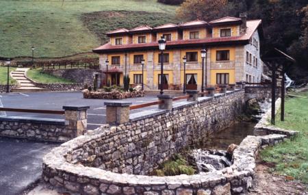 Hotel rural La Casa de Juan Sabeli exterior