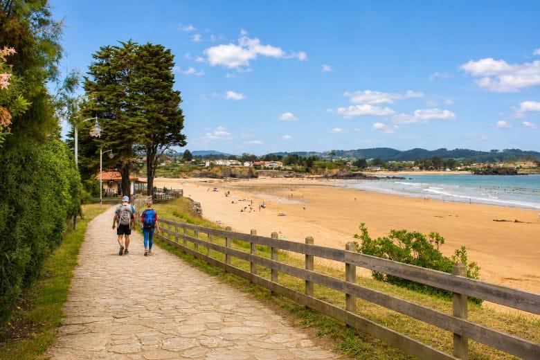 Imagen de la playa de La Espasa (Caravia y Colunga)