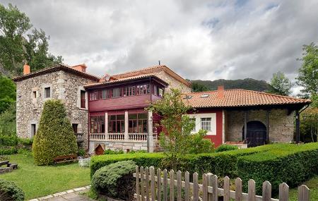 Hotel Palacio Álvaro Flórez Estrada exterior