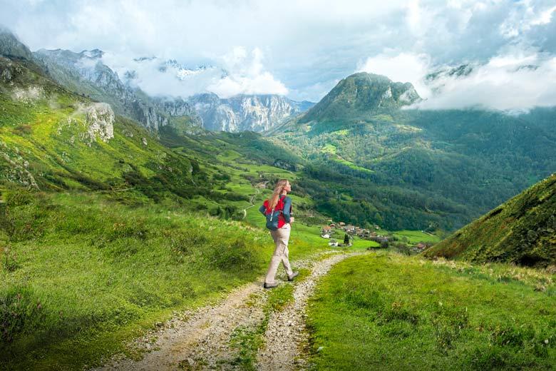 A view of the path to the Collada viewpoint (Amieva)