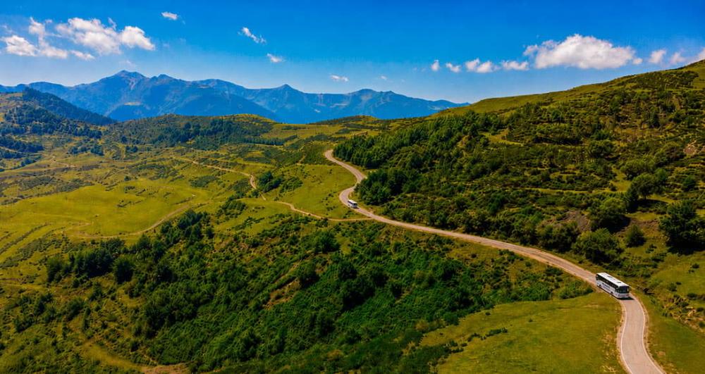 Imagen This summer, Asturias is rolling out its largest network of shuttle buses to provide public transport links to beaches, villages and natural areas