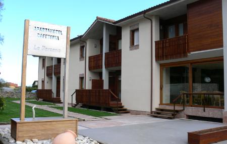 Apartamento turístico La Barzana exterior