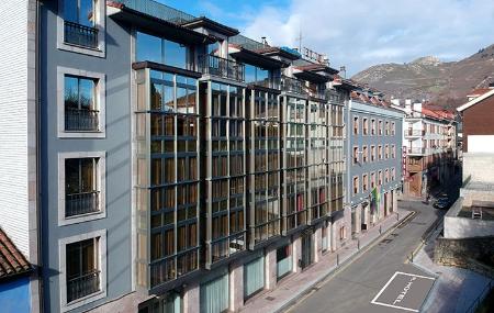 Hotel Cangas de Onís Center exterior