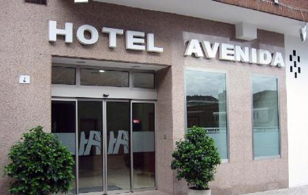 Hotel Avenida exterior