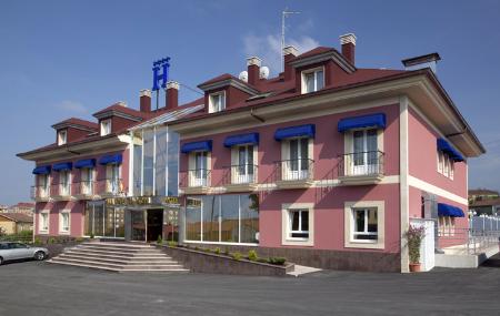 Hotel Villa de Gijón exterior