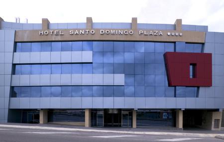 Hotel Santo Domingo Plaza exterior