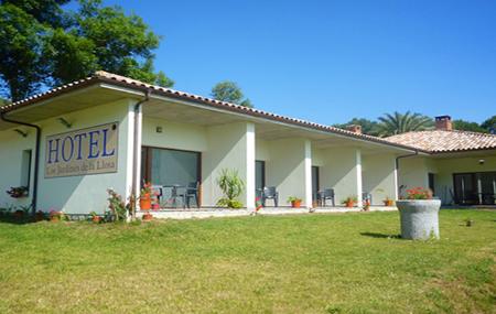 Hotel Jardines de la Llosa exterior