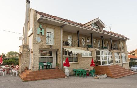 Hotel San Pedro exterior