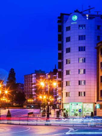 Hotel Nature Oviedo exterior