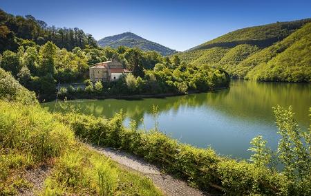 Embalse y Colegiata de Tanes