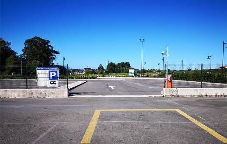 Zona de autocaravanas em Llanes