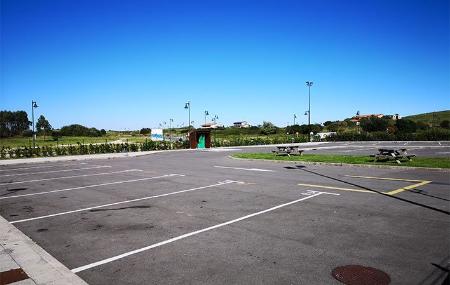 Zona de autocaravanas em Llanes