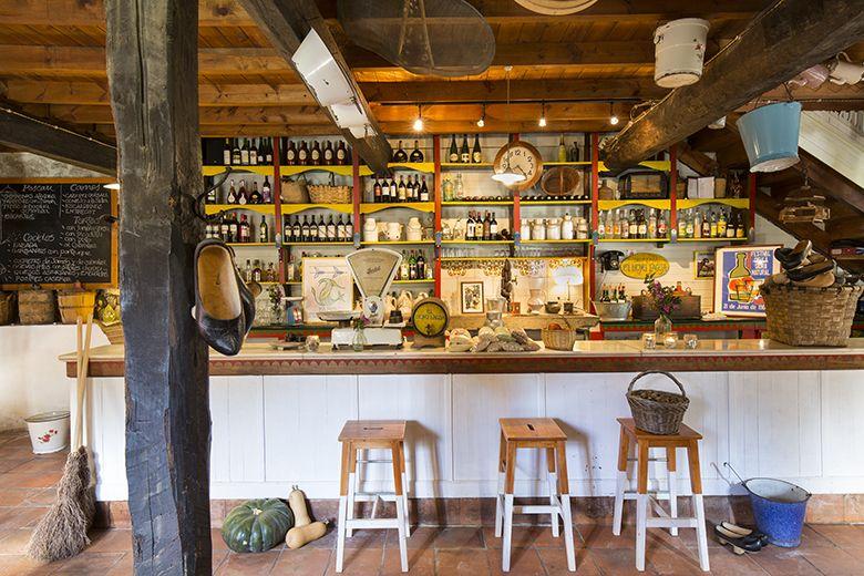 A picture of a bar-cum-shop in Asturias