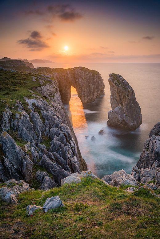 Image des falaises de Tomasón