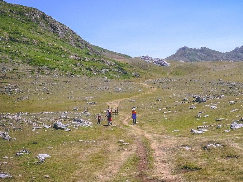 Image de la route des lacs de Saliencia