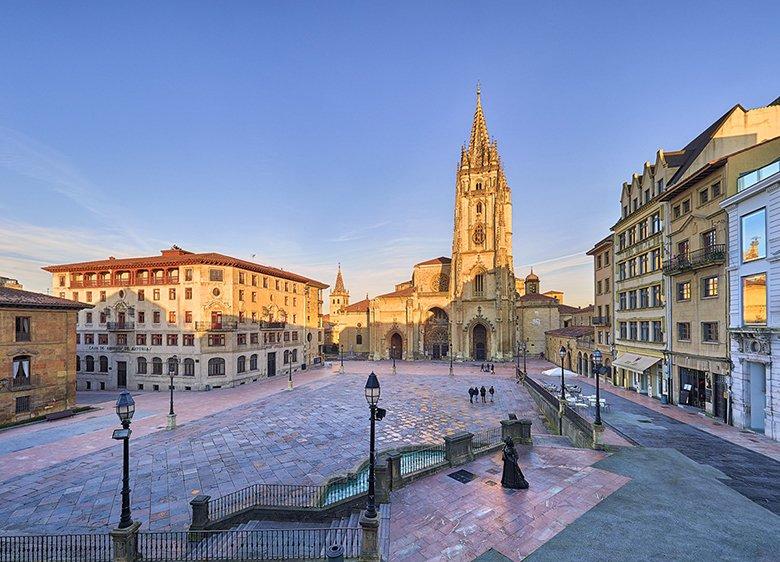 Imagen de la Plaza de la Catedral (Oviedo)