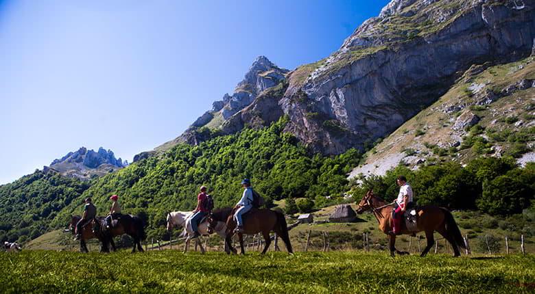 Imagen de Ruta a caballo en Valle de Lago (Somiedo)