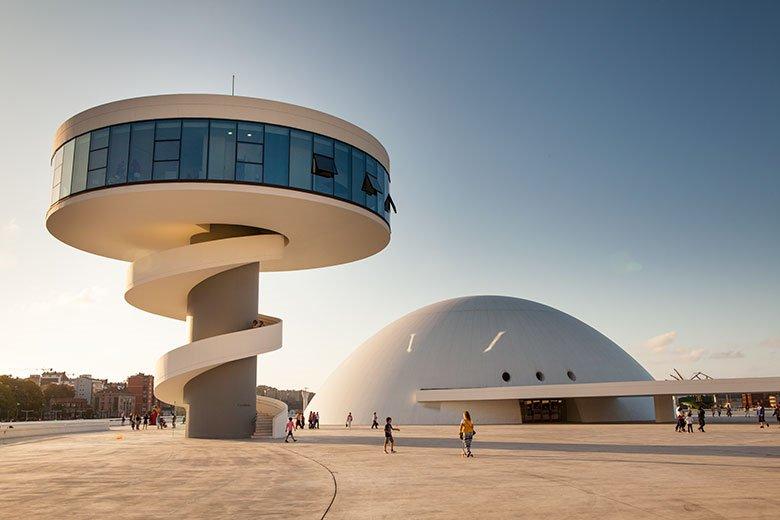 Bild des Niemeyer-Zentrums in Avilés