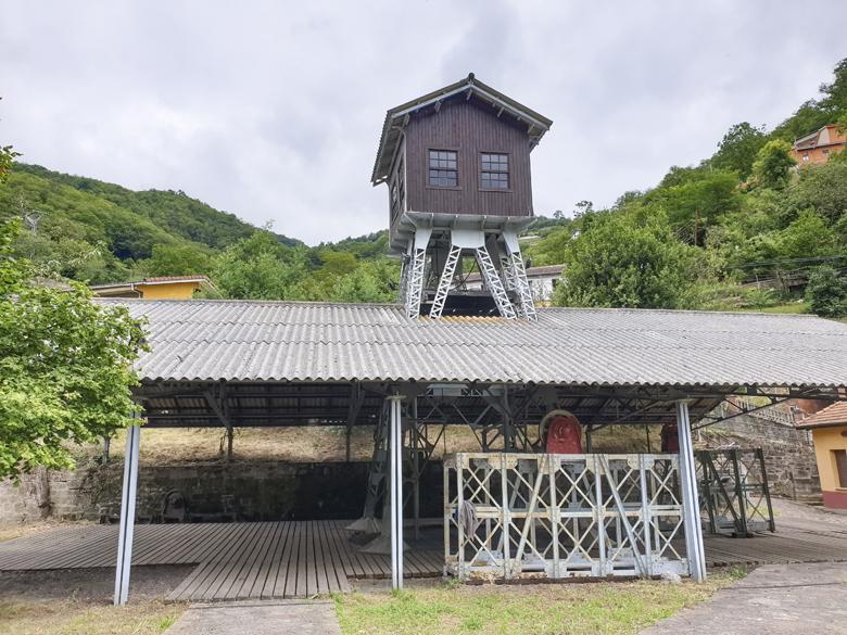 Imagen de una visita al Valle de Turón