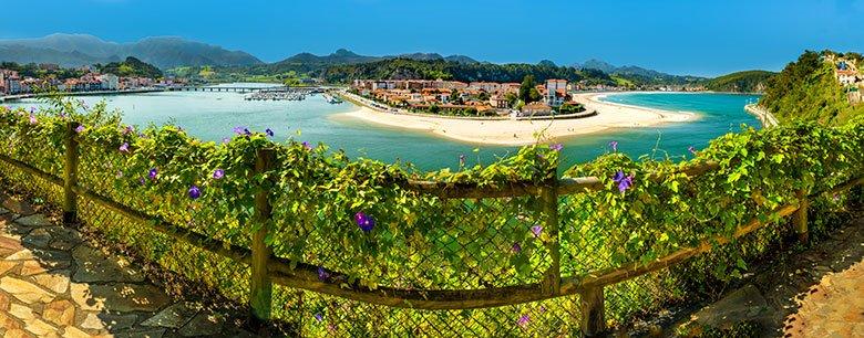 Imagem da praia de Santa Marina (Ribadesella/Ribeseya)