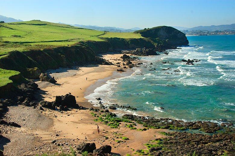 Image of the beach of Beciella (Caravia)