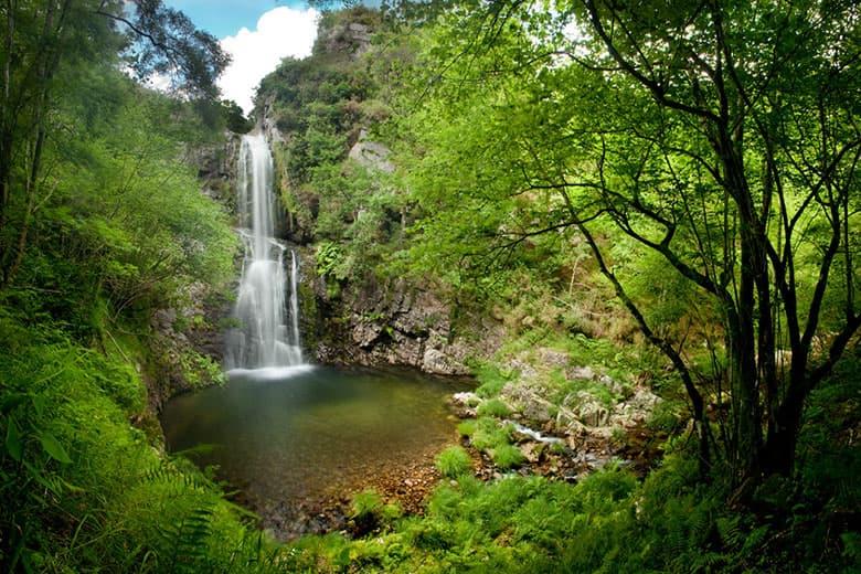 Immagine della cascata del Cioyo (Castropol)