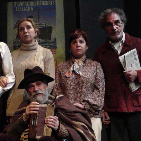 Gris de ausencia y el acompañamiento. Teatro en Gijón