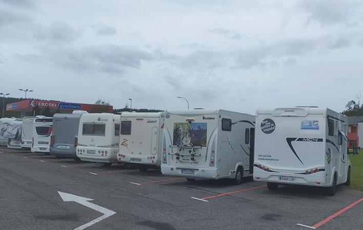 Aller à Image Aire de camping-car de Navia