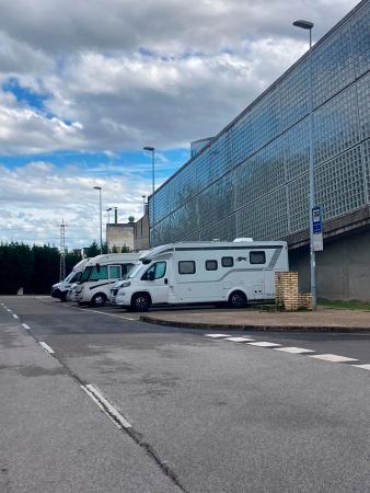 Imagen Aparcamiento autocaravanas de Lugones (Siero)