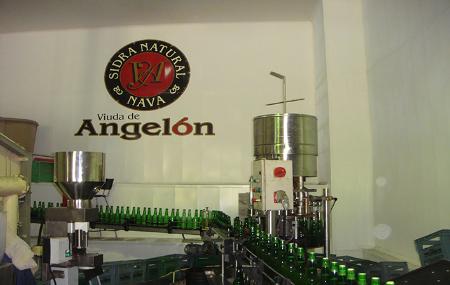 Llagar Vda de Angelón exterior