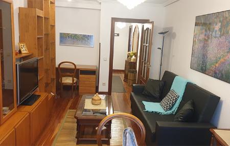 Ruiz Gómez 7 salón