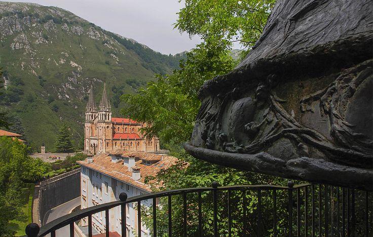 Gehe zu Bild Un novedoso espectáculo de luz y sonido para conmemorar los Centenarios de Covadonga 2018