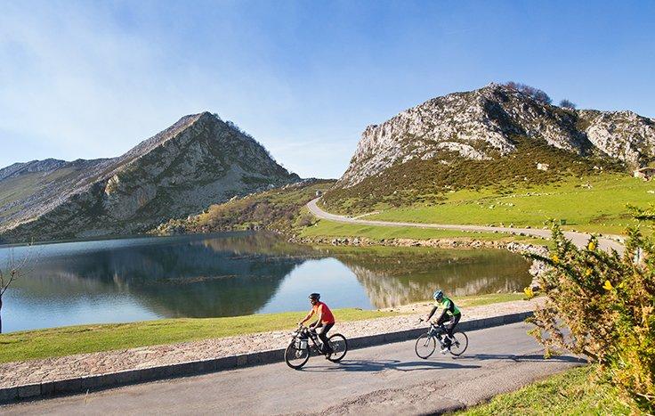 Vai a Immagine La carretera a los lagos de Covadonga se cortará al tráfico con motivo del final de etapa de la Vuelta Ciclista