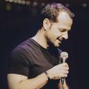 Imagem Ángel Martín. Punto para los locos. Humor en Gijón