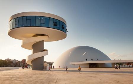 Niemeyer Tower and Auditorium