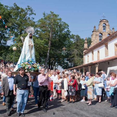 Fête de Notre-Dame d'El Carbayu à Langreo