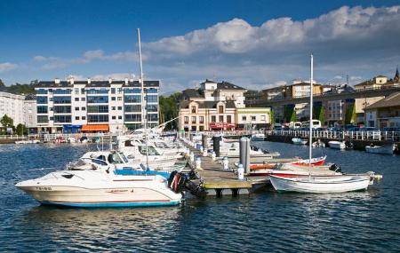 Puerto de Navia