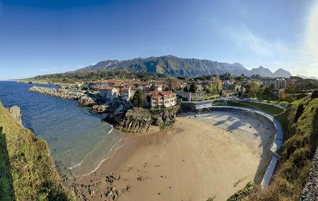 Llanes vom Paseo de San Pedro aus