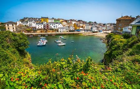 Port de Tapia dans la commune de Tapia de Casariego