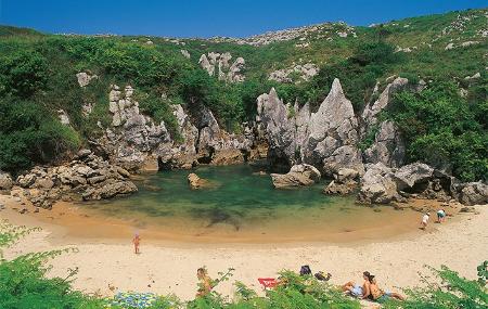 Playa de Gulpiyuri