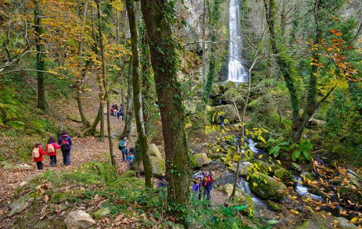 Go to Image Oneta Waterfalls