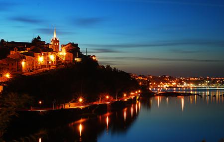 Castropol by night