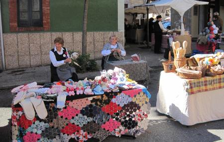 Mercáu de la Alcordanza y Menú de la Seronda de Proaza
