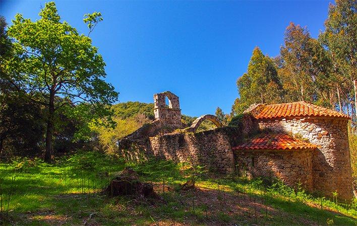 Gehe zu Bild Kirche Santa María de Tina